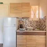 Villehardouin Farm Estate, & Apartments, Minia, Kefalonia アパートホテル アルゴストリオン