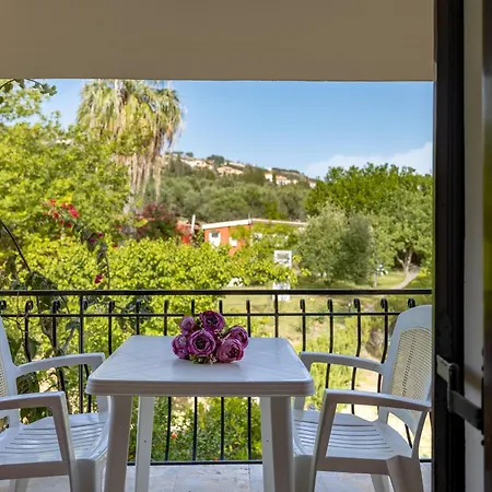 Villehardouin Farm Estate, & Apartments, Minia, Kefalonia * Argostoli (Kefalonia)