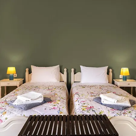 Villehardouin Farm Estate, & Apartments, Minia, Kefalonia ארגוסטולי