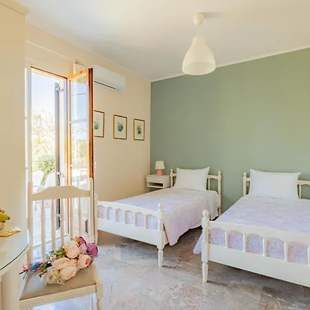 Villehardouin Farm Estate, & Apartments, Minia, Kefalonia ארגוסטולי