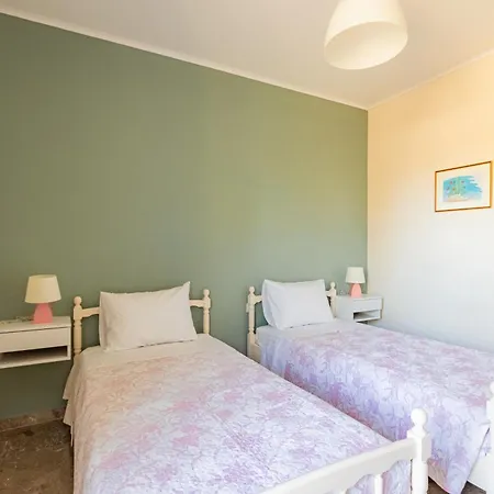 Villehardouin Farm Estate, & Apartments, Minia, Kefalonia Apartahotel *
