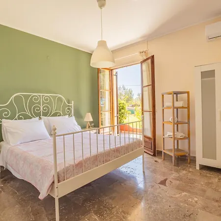 Villehardouin Farm Estate, & Apartments, Minia, Kefalonia מלון דירות ארגוסטולי