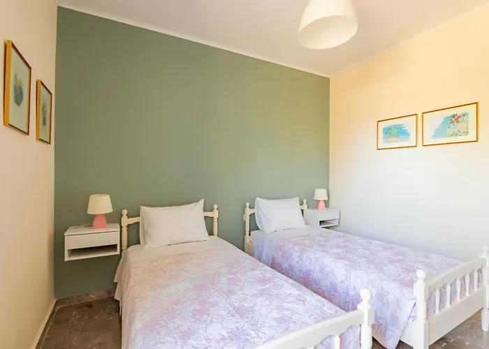 Villehardouin Farm Estate, & Apartments, Minia, Kefalonia Aparthotel 4*