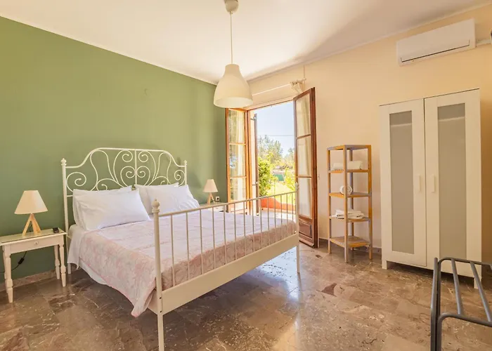 Villehardouin Farm Estate, & Apartments, Minia, Kefalonia Aparthotel Argostoli (Kefalonia)
